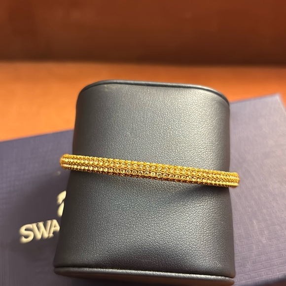 Swarovski Bracelet - Picture 2 of 9
